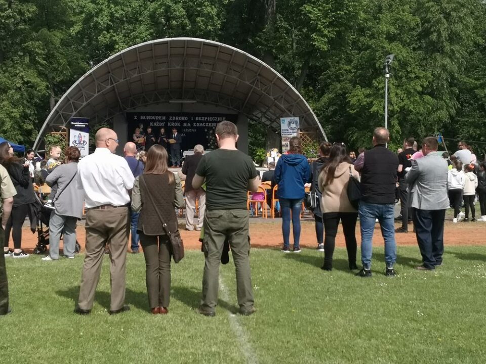Rodzinny Festyn Szkolny „Z mundurem zdrowo i bezpiecznie. Każdy krok ma znaczenie” w Kluczewsku