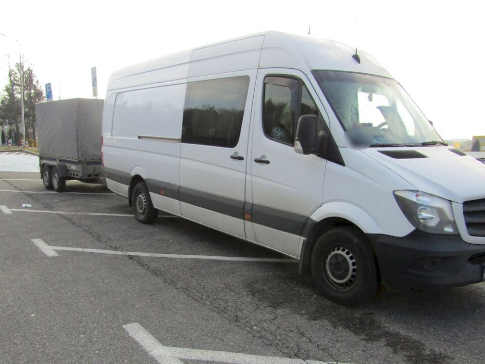 Międzynarodowy transport drogowy rzeczy bez wymaganej licencji oraz jazda bez kart kierowcy